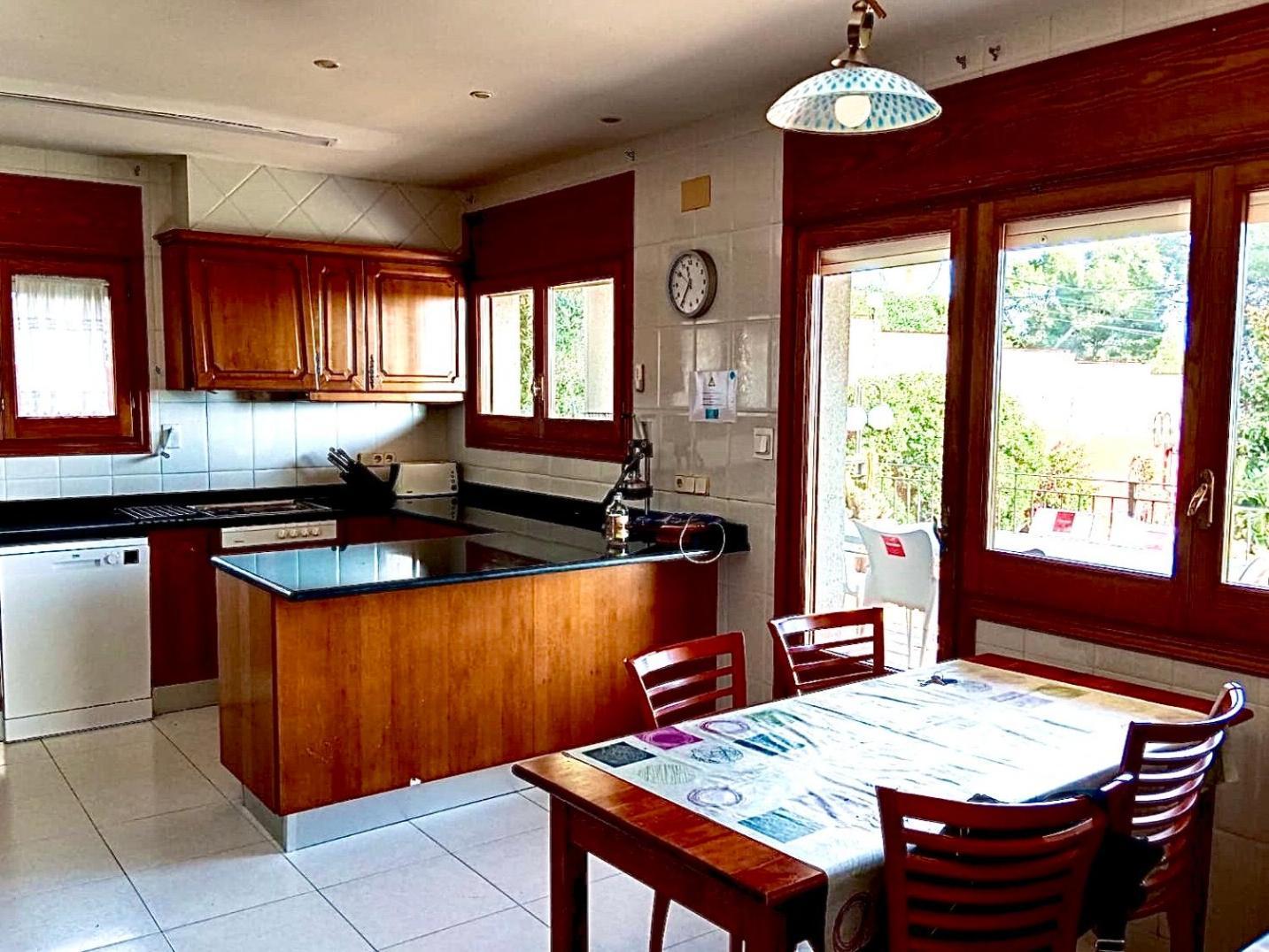Preciosa Casa 2000 M2 Piscina Mar Barbacoa Felicidad Vila Santa Susana Exterior foto